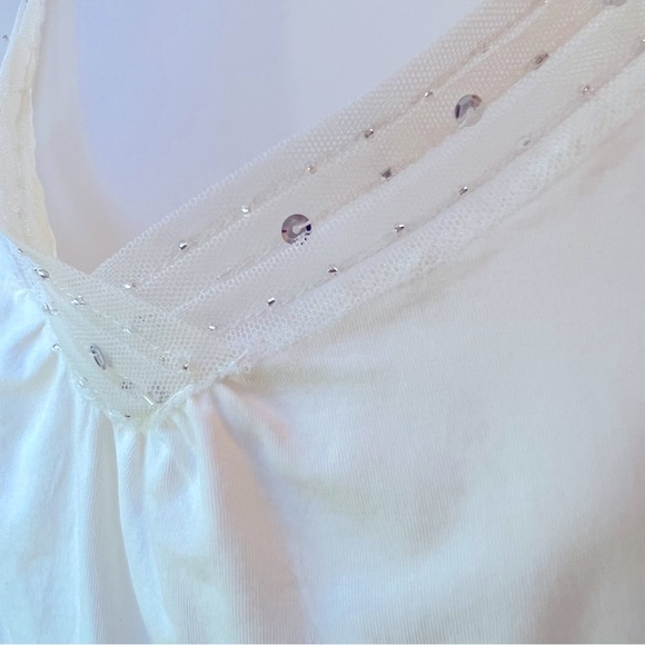 Express Embellished V-Neck Cami - Picture 3 of 10